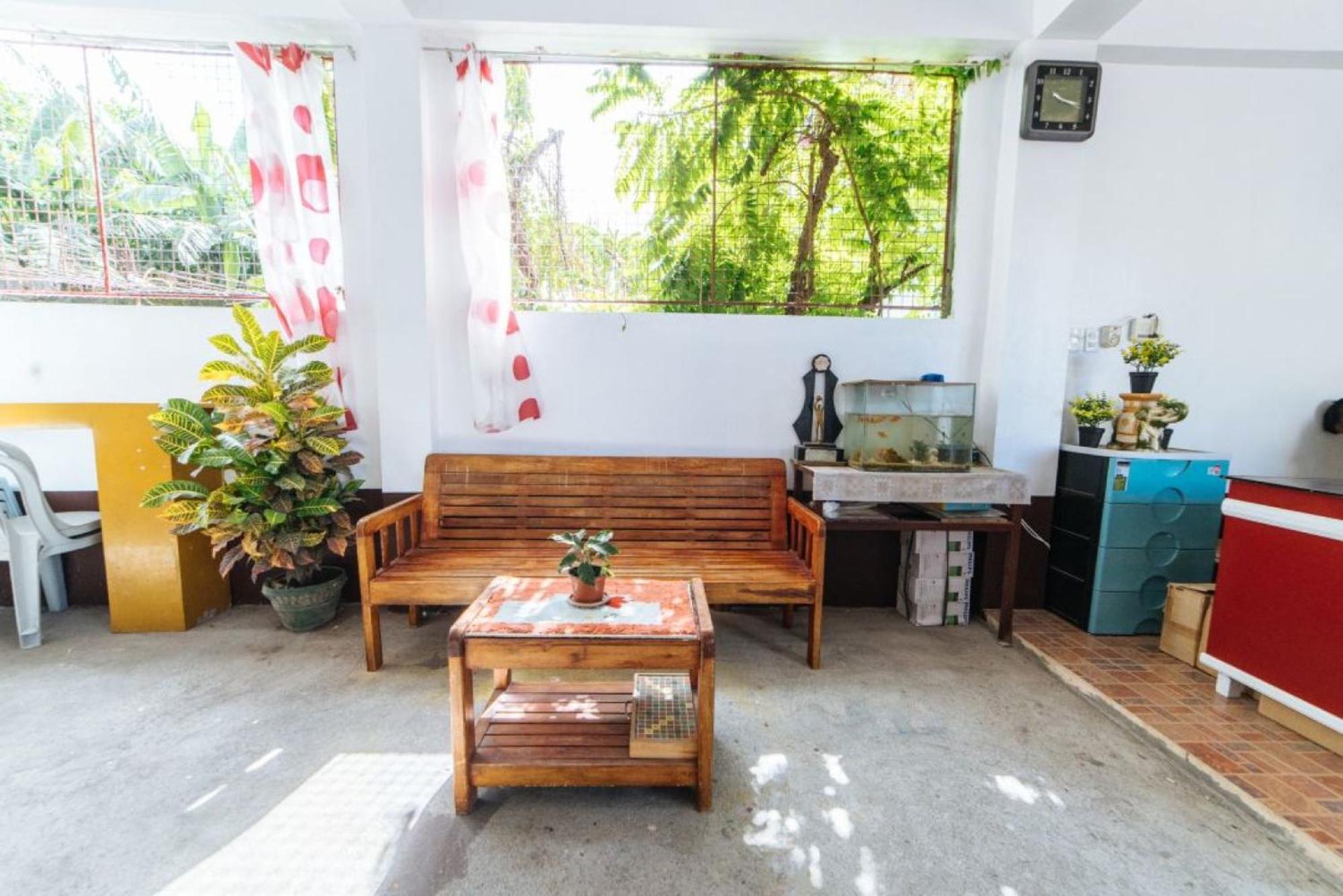 Reddoorz @ Pag Asa Rawis Legaspi Hotell Legazpi Eksteriør bilde